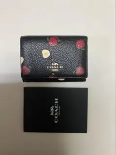 アツンコ COACH レザー長財布 りんご 黒 2025年最新】coach りんご 財布の人気アイテム - メルカリ