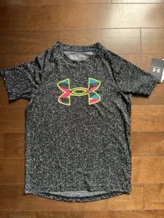 アンダーアーマー　Ｔシャツ　YLG 新品未使用