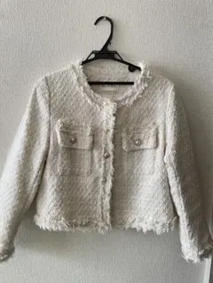 レディースの ツイード　ショートジャケット