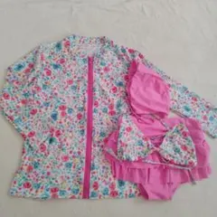 女の子　ラッシュガード（花柄）