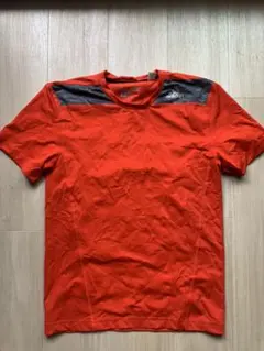 Tシャツ　アディダス　adidas トレーニング　筋トレ　ウェア　ランニング