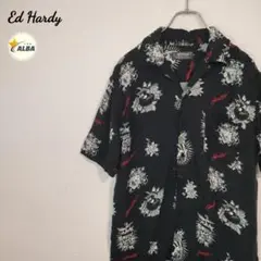 黒 シャツ