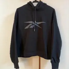 Reebok 裏起毛ブラック フード付きパーカー