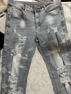 ライトブルーダメージデニムパンツ