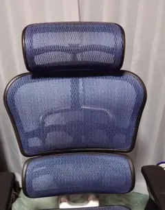 エルゴヒューマンプロ 　ヘッドレスト付き