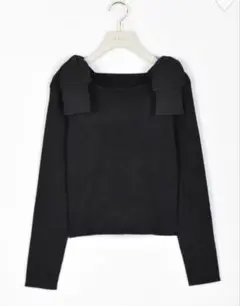 An MILLE ショルダーリボンニット