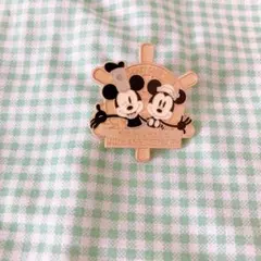 ミッキー　ミニー　ピンバッジ