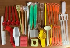 新品 タッパーウェア 小物 色いろ セット １９種３６個 Tupperware②のサムネイル