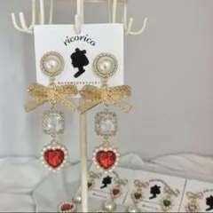 未使用 スワロフスキー ピアス ロング ゆらゆら ボール シルバー 箱 