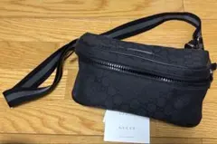 GUCCI GGキャンバス ブラック ボディバック ショルダーバッグ