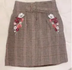 【JILL by JILLSTUART】アンクルチェックフローラルスカートのサムネイル