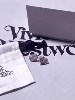 Vivienne Westwood ハート ピアス PETRA ピンク