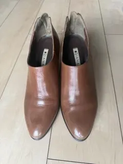 ダイアナ ショートブーツ(未使用に近い)のサムネイル