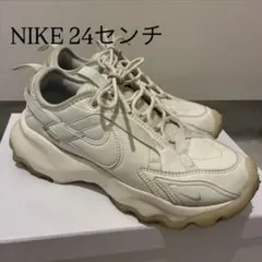 2026年最新】tc7900 24 nikeの人気アイテム - メルカリ