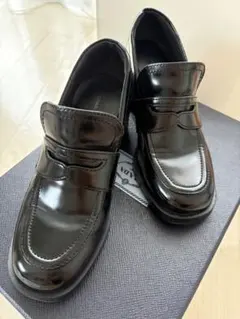 CHARLES & KEITH ローファー ブラック 37のサムネイル