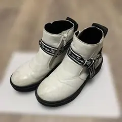 ホワイトショートブーツ ジッパー付き21cm