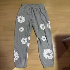 公式で買付】denimtears デニムティアーズ スウェットパンツ グレー