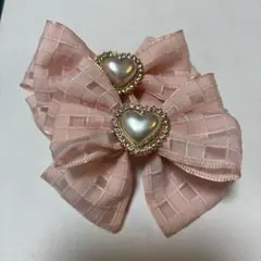 ハート型パール装飾付きピンクリボンヘアクリップ