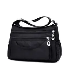 ショルダーバッグ　レディース　斜めがけ　大容量　ナイロン　黒　ポケット　無地　鞄