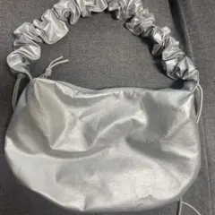 シルバー ショルダーバッグ ギャザーハンドルのサムネイル