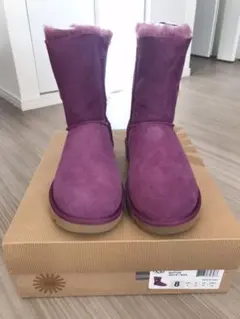 UGG(アグ)レディース ムートンブーツ ベイリーボタン パープル25㎝