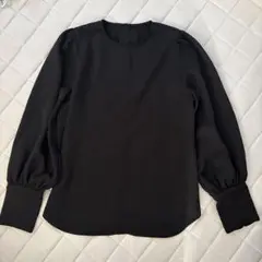 ブラック バルーンスリーブ シャツ