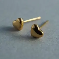 プチハート ゴールド ピアス つけっぱなし サージカルステンレス ハート