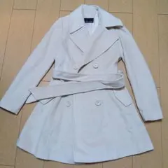 ホワイト トレンチコート ウエストベルト付き