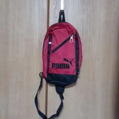 PUMA 子ども用ボディバッグ 赤