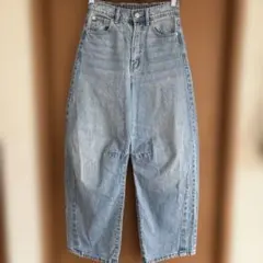 美品GRLライトブルー バレルレッグジーンズ　バルーン　カーブパンツ