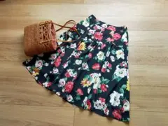 LAURA ASHLEY / ローラ アシュレイ花柄たっぷりフレアスカート！7号