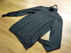 美品yoshie inabaヨシエイナバシルク100％柄入りタートルトップス9号