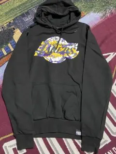 NEW ERA Los Angeles Lakers パーカー Sサイズ
