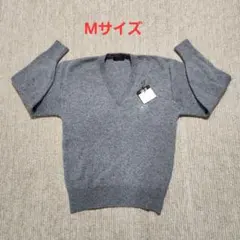 ⭐メンズ　グレー Vネックセーター 　Mサイズ カシミヤ入り