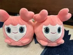 モモ　TWICE LOVELYS GiGO限定ぬいぐるみスリッパ