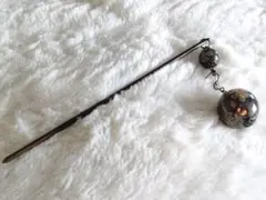 花模様のかんざし グリーンベースに金の模様