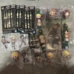 進撃の巨人 フィギュア ストラップ セット