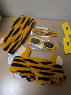 ティガー　ヘアバンド　サングラス　２個セット　新品未使用　２ペアセット