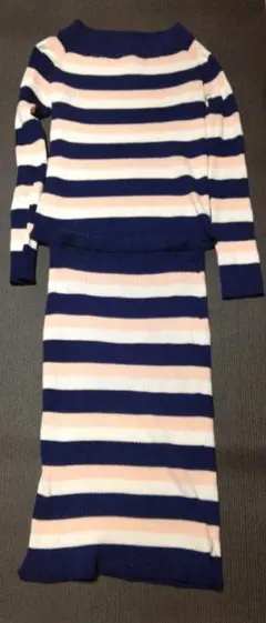 ニットのセットアップ（セシルマクビー）