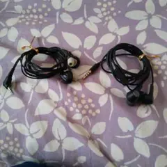 黒いイヤホン2セット 3.5mmジャック