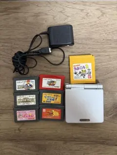 ゲームボーイアドバンスSP シルバー動作確認済 充電器　カセット付き