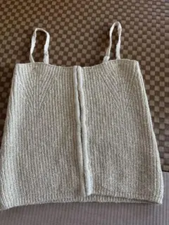 スタニングルアー リブ編みクリーム色ビスチェ