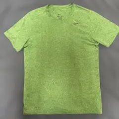 Nike DRI-FIT グリーン Tシャツ