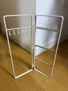 折りたたみ式 アクセサリースタンド ホワイト