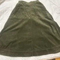 niko and コーデュロイ フレアスカート オリーブグリーン