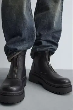 新品未使用 27.6cm チャンキーソールセンタージッパーブーツ ZARA ザラのサムネイル