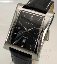 規格外の美しさ【ビヨンドアールレクタングル/新品】日付 シルバー/黒文字盤/黒革