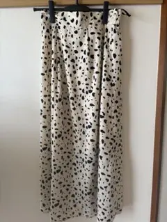 しまむら ダルメシアン柄ロングスカート
