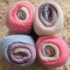 ウール100%　毛糸4玉　編み物　グラデーション　ピンク　紫