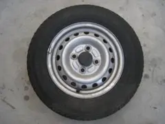 145R12 スチールホイール付きタイヤのサムネイル